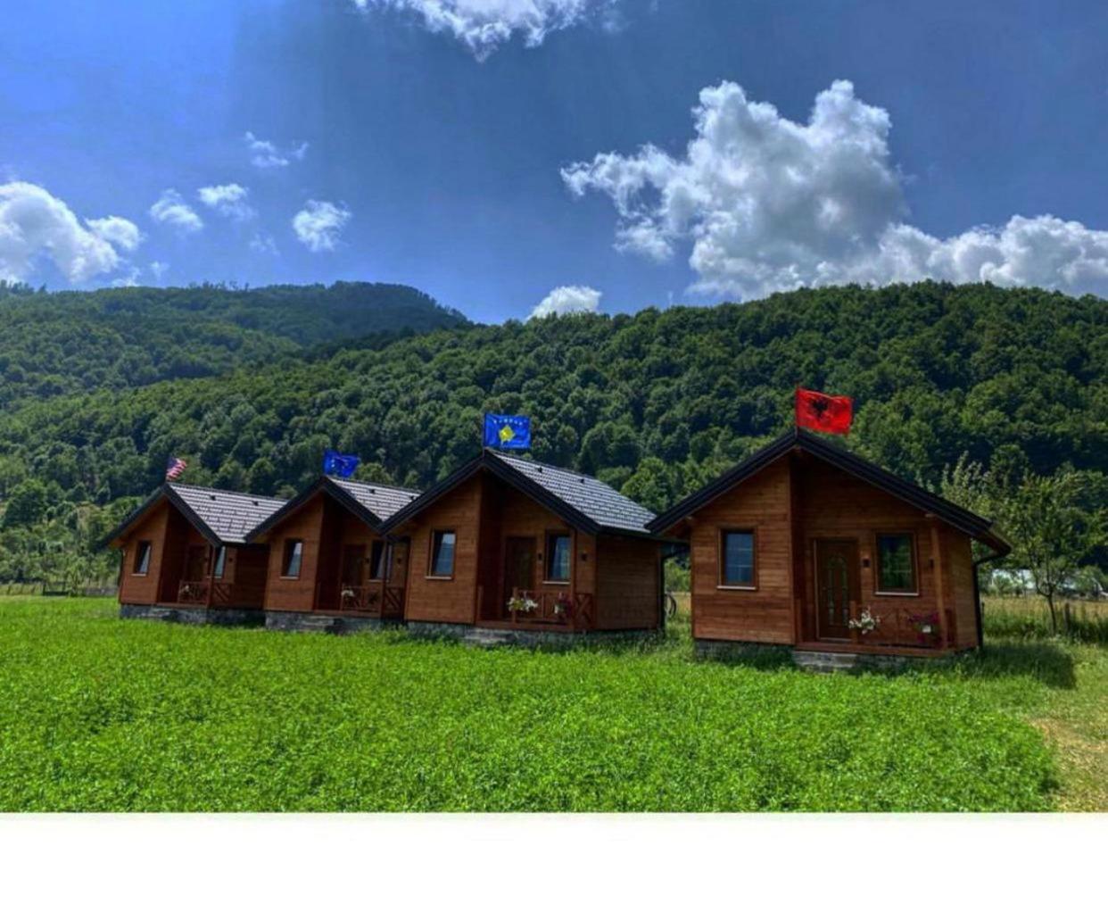 Peraj Guesthouse Vermosh Екстериор снимка