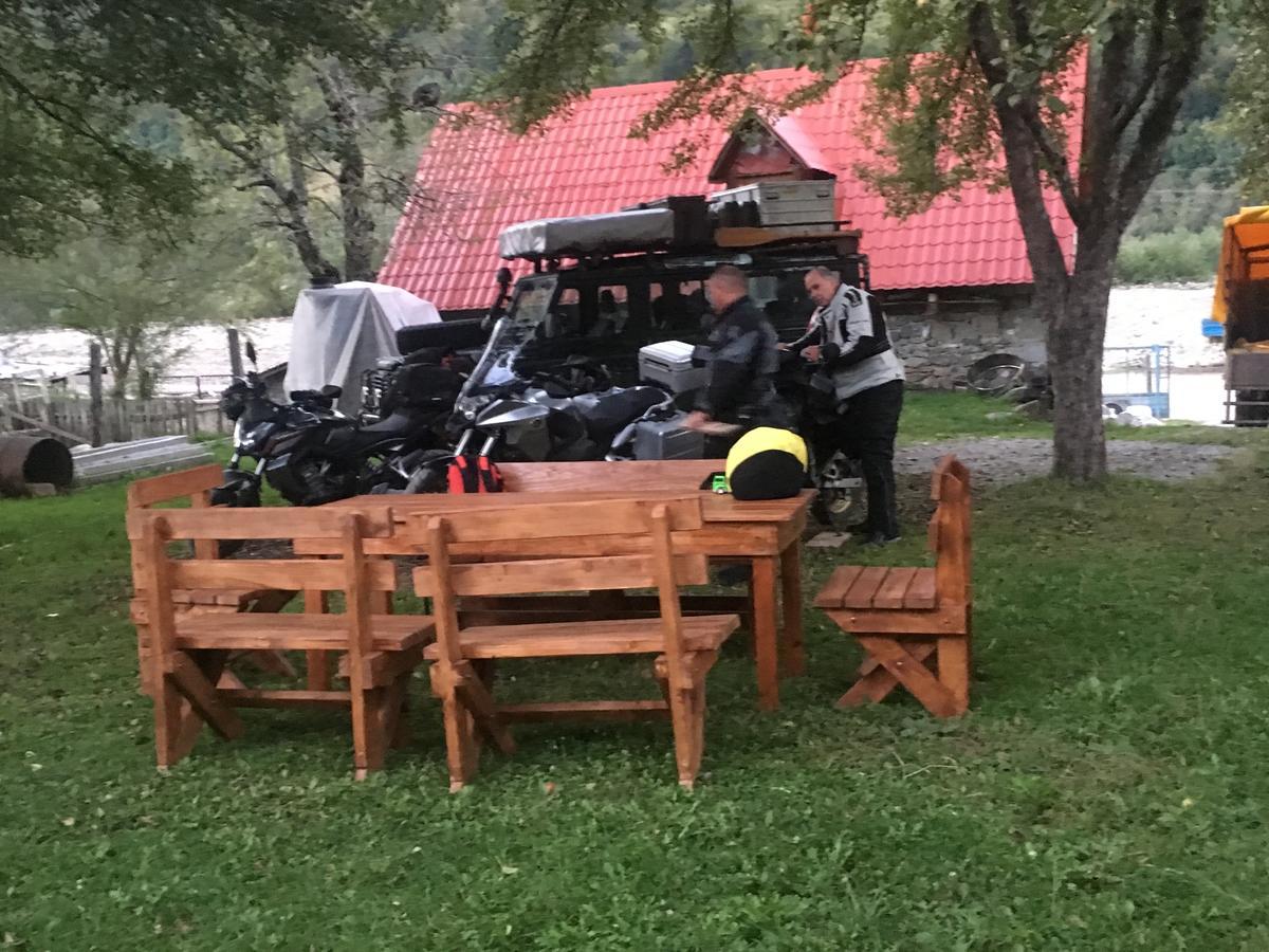 Peraj Guesthouse Vermosh Екстериор снимка