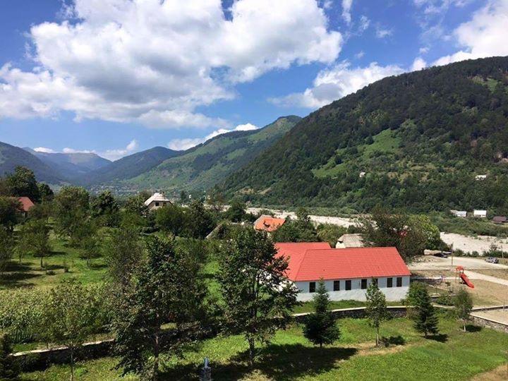 Peraj Guesthouse Vermosh Екстериор снимка