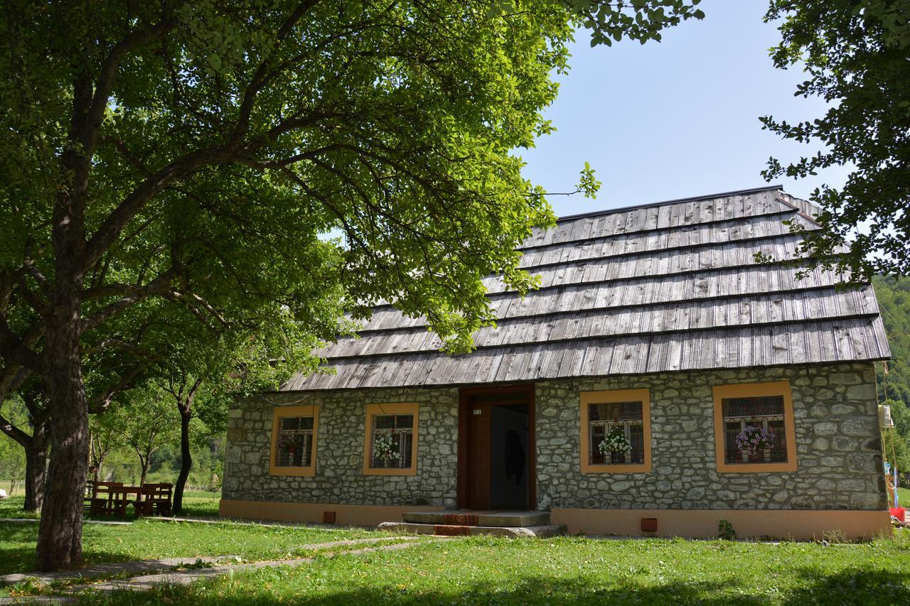 Peraj Guesthouse Vermosh Екстериор снимка