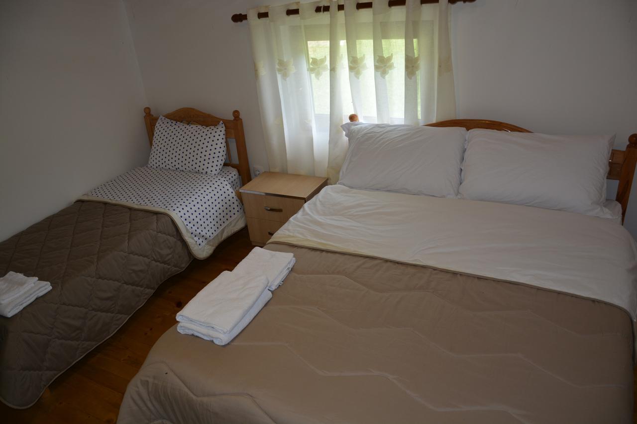 Peraj Guesthouse Vermosh Екстериор снимка