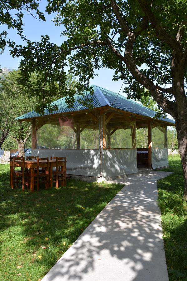 Peraj Guesthouse Vermosh Екстериор снимка
